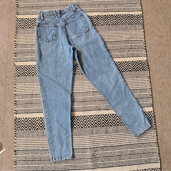 Vintage Nuovo High Waisted Tapered Jeans size 3 (waist 23.75") - Picture 4 of 8